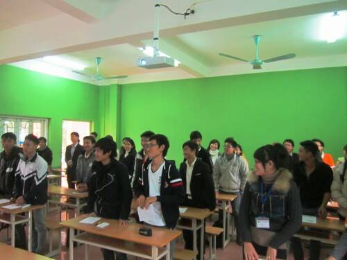 Chăm chú tham gia chương trình FPT Polytechnic Thanh Hóa