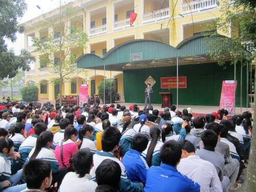 Đoàn tuyển sinh FPT Polytechnic Thanh Hóa tại trường THPT