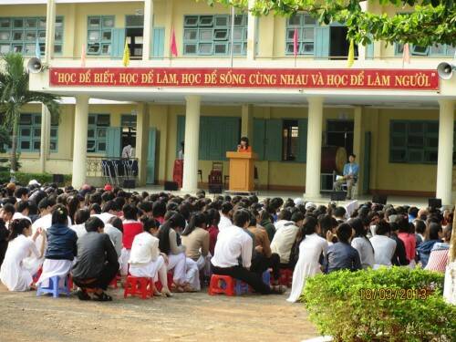 Đại diện đoàn tuyển sinh FPT Polytechnic Đắk Lắk chia sẻ thông tin Đại diện đoàn tuyển sinh FPT Polytechnic Đắk Lắk chia sẻ thông tin