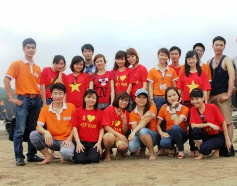 Chụp hình lưu niệm sau chương trình