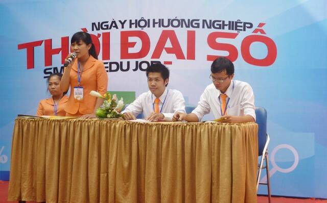 FPT Polytechnic tham gia ngay hoi huong nghiep "Thoi dai so" FPT Polytechnic tham gia ngay hoi huong nghiep "Thoi dai so"