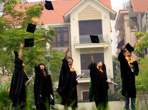 Khóa đầu tiên FPT Polytechnic Hà Nội tốt nghiệp 