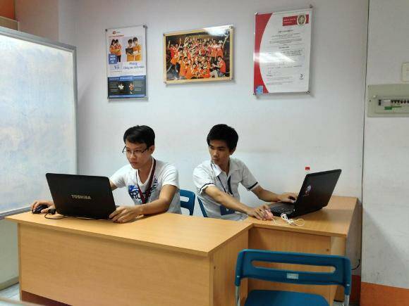 Võ Chí Tùng cùng Coder club, FPT Polytechnic Hồ Chí Minh