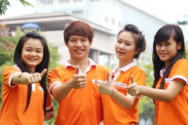 Sinh viên FPT Polytechnic Hà Nội tham gia Ngày hội việc làm