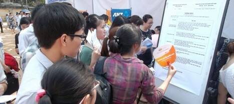 Sinh viên FPT Polytechnic Hà Nội tham dự "Job fair" vào ngày 7/6/2013
