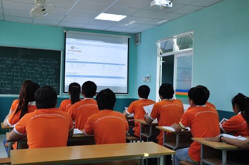 Học viên theo học tại Cao đẳng thực hành FPT Polytechnic Tây Nguyên được theo học giáo trình đã được mua bản quyền, biên soạn và biên dịch từ các nhà xuất bản hàng đầu thế giới. Học viên theo học tại Cao đẳng thực hành FPT Polytechnic Tây Nguyên được theo học giáo trình đã được mua bản quyền, biên soạn và biên dịch từ các nhà xuất bản hàng đầu thế giới.