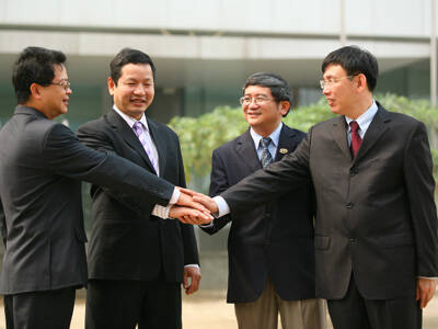 Cao đẳng thực hành FPT Polytechnic trích "Sử ký FPT 20 năm" Cao đẳng thực hành FPT Polytechnic trích "Sử ký FPT 20 năm"