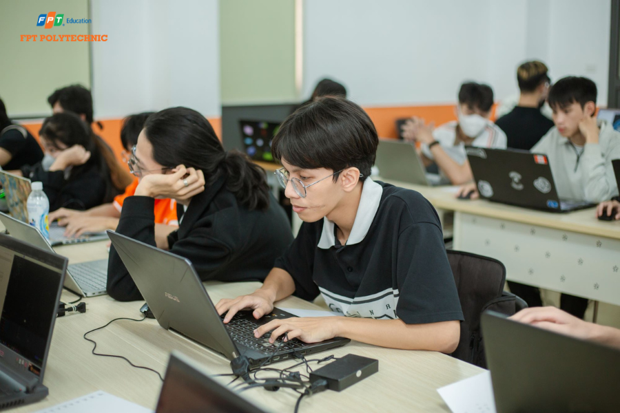 Top 10 Sinh viên tiêu biểu ngành Công nghệ thông tin tại Trường Cao Đẳng FPT Polytechnic