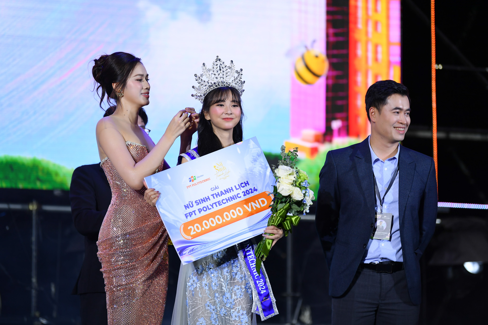 Đoàn Thị Bích Loan xuất sắc trở thành Nữ sinh thanh lịch FPT Polytechnic 2024