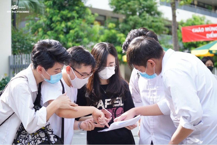 Dự báo điểm chuẩn đại học tăng vọt