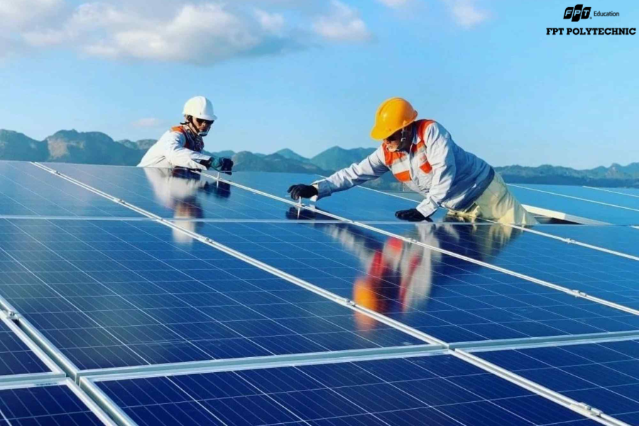 Công việc kỹ sư điện năng lượng tái tạo cho sinh viên tốt nghiệp chuyên ngành điện công nghiệp