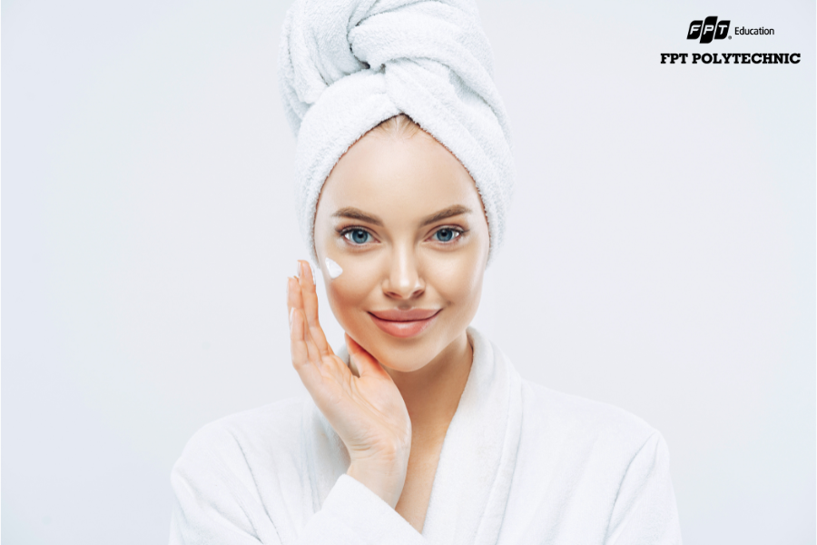Sở hữu bằng cao đẳng chăm sóc Sức khỏe và Làm đẹp