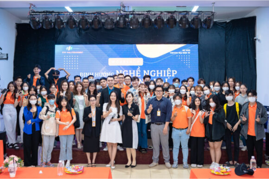 Tiếp cận thông tin nhanh chóng và chính xác từ nhà trường