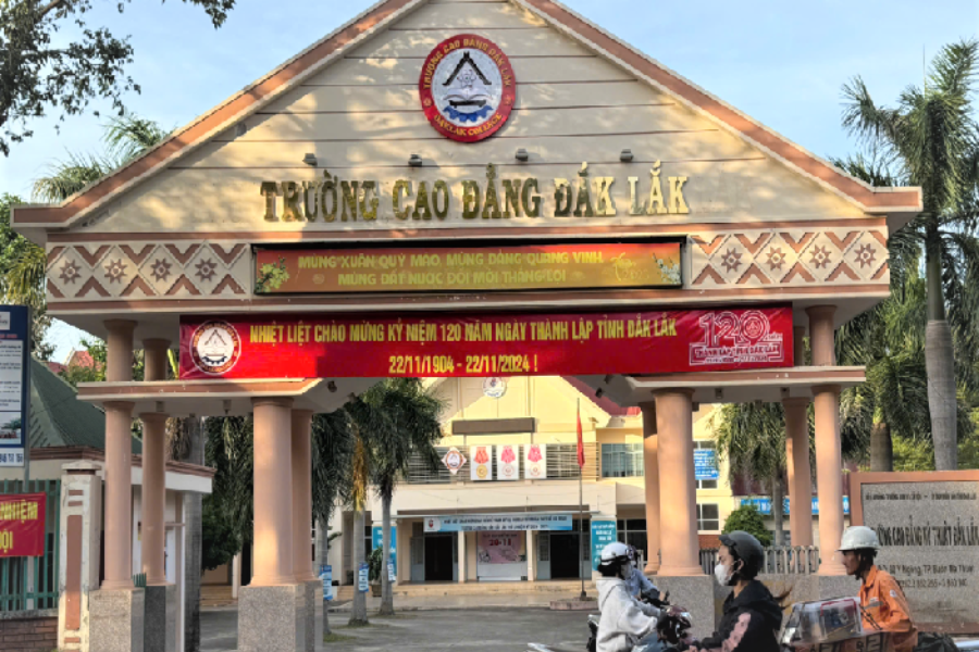 Trường Cao đẳng Đắk Lắk