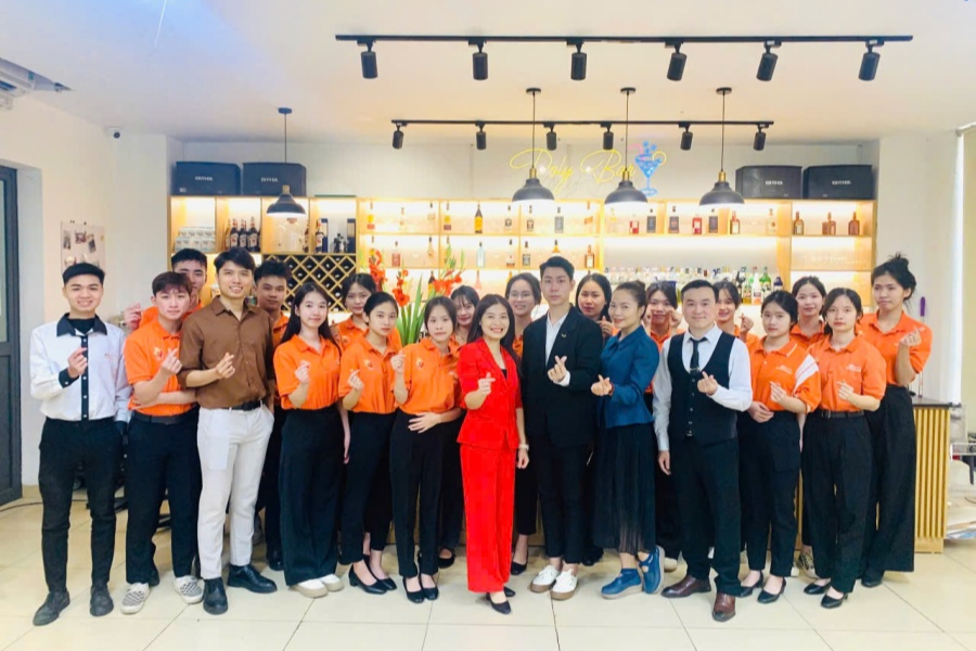 FPT Polytechnic với môi trường học tập thực tiễn – sáng tạo – hiện đại, với triết lý “Thực học – Thực nghiệp”, đào tạo ra thế hệ sinh viên sẵn sàng làm việc ngay khi ra trường.