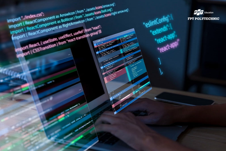 Lập trình web là quá trình xây dựng và phát triển các website hay ứng dụng web, thứ mà chúng ta sử dụng hàng ngày để tra cứu thông tin, mua sắm hoặc giải trí trực tuyến.