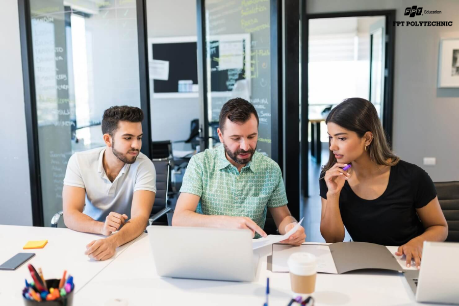Mức lương của lập trình viên web tại Việt Nam nhìn chung khá ổn định.