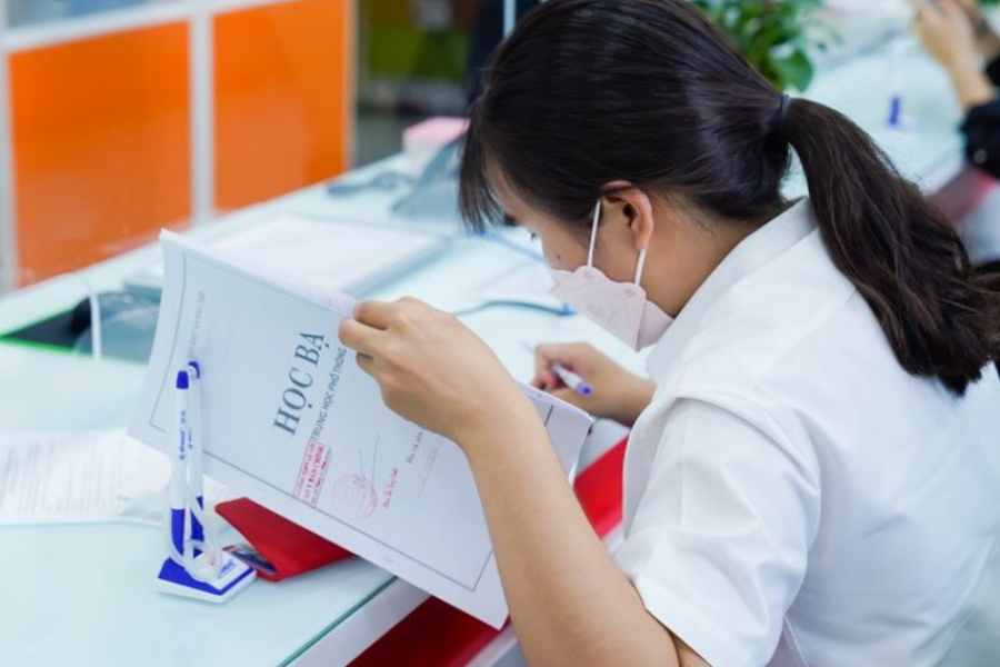 Học bạ là loại giấy tờ quan trọng, vì vậy việc bảo quản đúng cách là điều cần thiết.