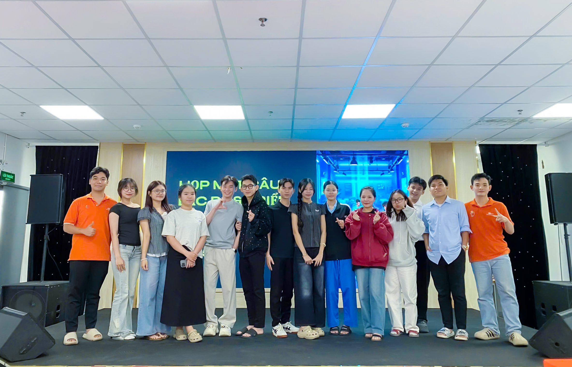 Nhằm tổng kết hoạt động trong học kỳ vừa qua và định hướng cho chặng đường sắp tới, ngày 17 tháng 10 năm 2025, Phòng Công tác Sinh viên - Trường Cao đẳng FPT Polytechnic cơ sở Đồng Nai đã tổ chức buổi Họp mặt Chủ nhiệm Câu lạc bộ và Triển khai kế hoạch hoạt động học kỳ Fall 2025.