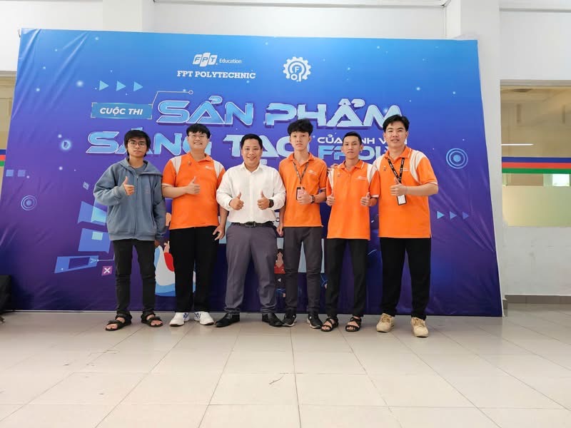Phòng QHDN FPT Polytechnic TP HCM